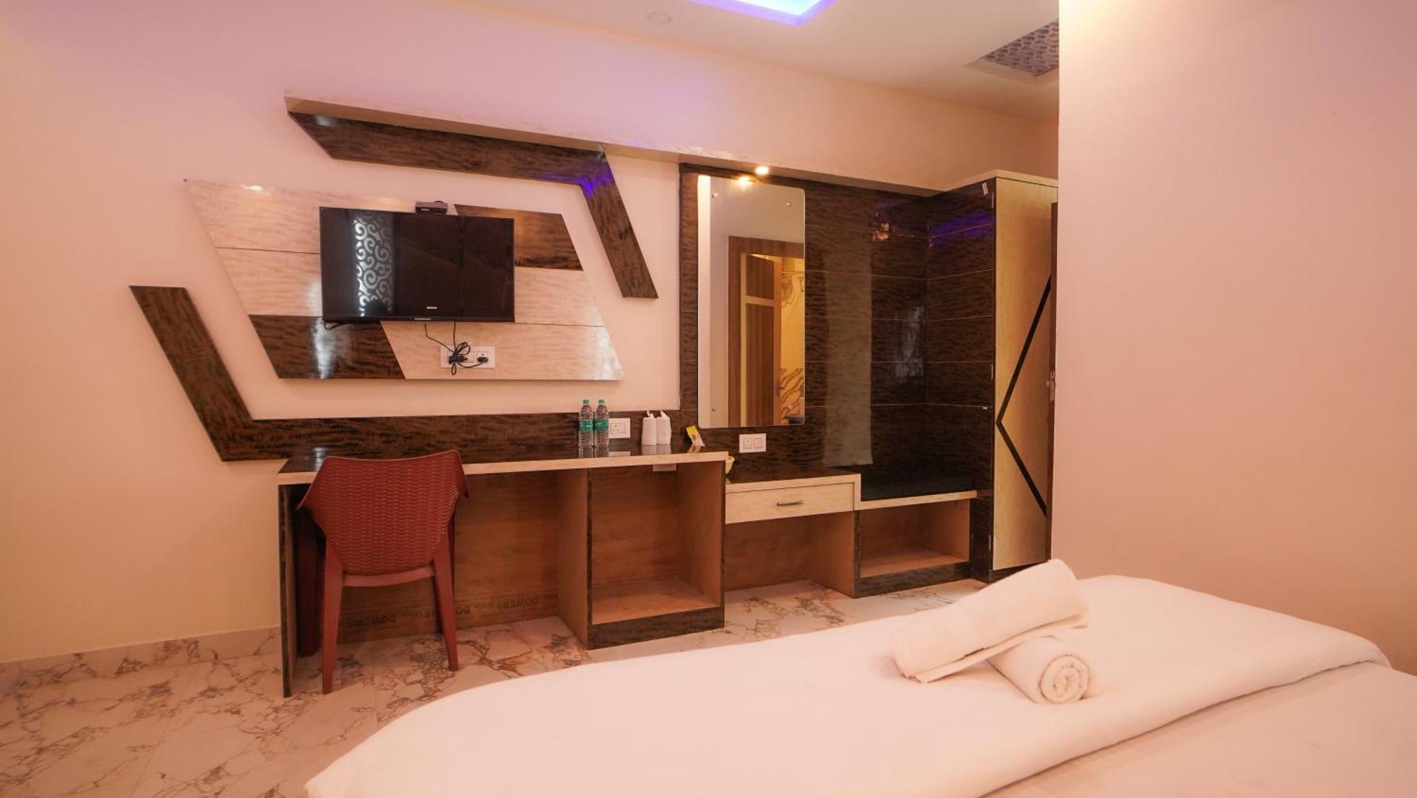 Sea Queen Beach Resort On Beach !! Couple Friendly Family Resort !! Mandarmani Dış mekan fotoğraf