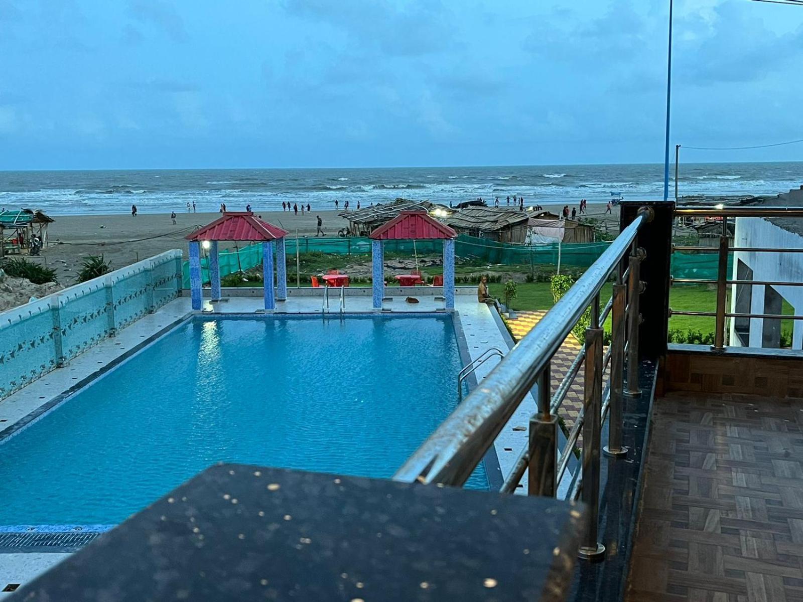 Sea Queen Beach Resort On Beach !! Couple Friendly Family Resort !! Mandarmani Dış mekan fotoğraf
