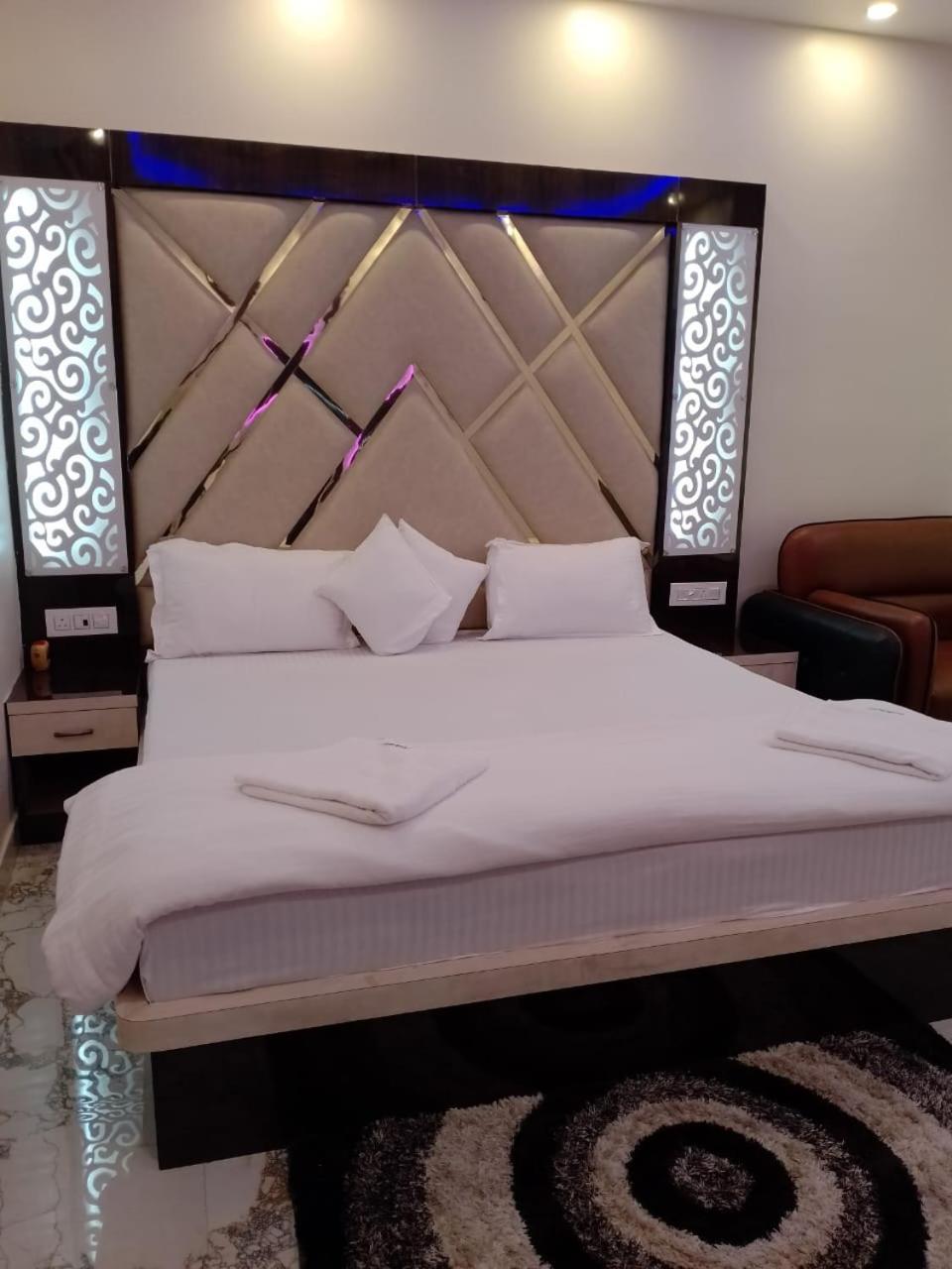 Sea Queen Beach Resort On Beach !! Couple Friendly Family Resort !! Mandarmani Dış mekan fotoğraf